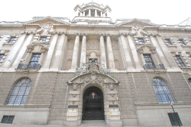 istock Central Criminal Court London UK 1174806134