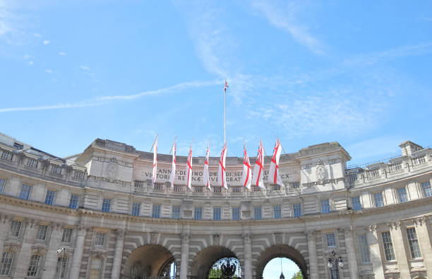 istock Admiralty Arch historical architecture London UK 1174806392