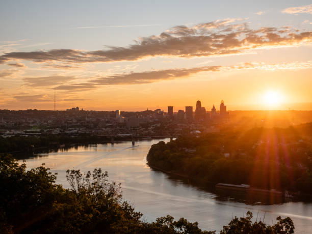 istock Sunrise Over the Cincinnati Skyline 1174870003