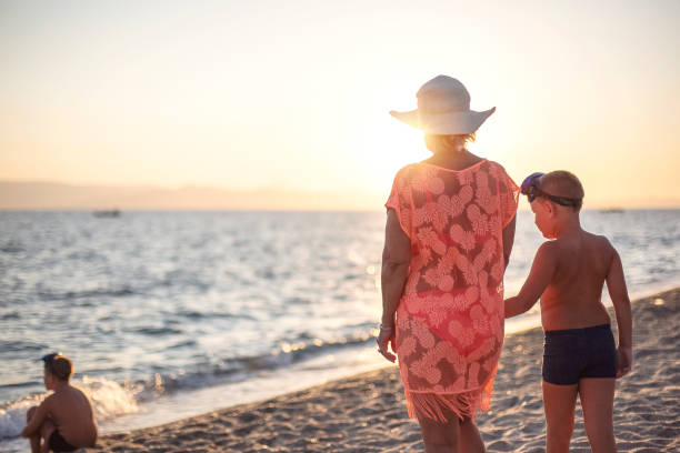 istock Sunrise by the sea 1174883013