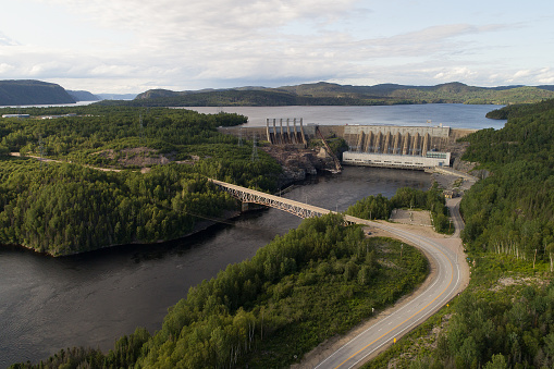Presa hidroeléctrica photo