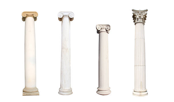 quatre colonnes isolé - column greece pedestal classical greek photos et images de collection