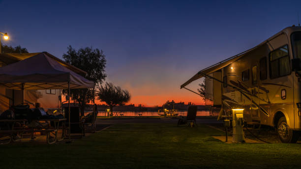 Sunset for a Rv life A beautiful sunset sky at a Rv park in Rio Vista , Ca. along the shore of the delta camper trailer photos stock pictures, royalty-free photos & images