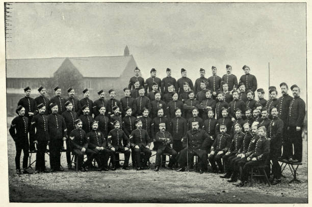 grupo de la policía militar de aldershot, ejército britsh. siglo xix - cuerpo de policía fotos fotografías e imágenes de stock
