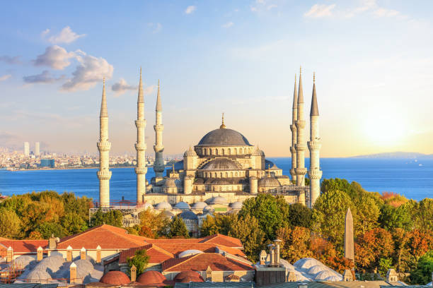 istock Famous Blue Mosque in the sunset rays, Istanbul, Turkey 1175062761