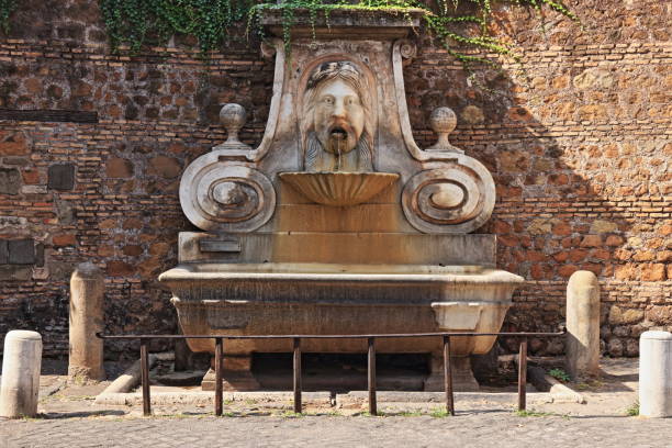istock Fountain mask in Via Giulia, Rome 1175066108