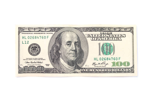 cento dollari isolati su sfondo bianco. - number 100 bill currency usa foto e immagini stock