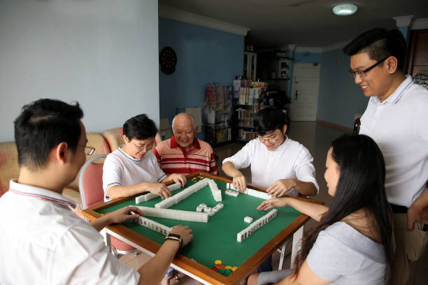istock Everyday Family 1175118333