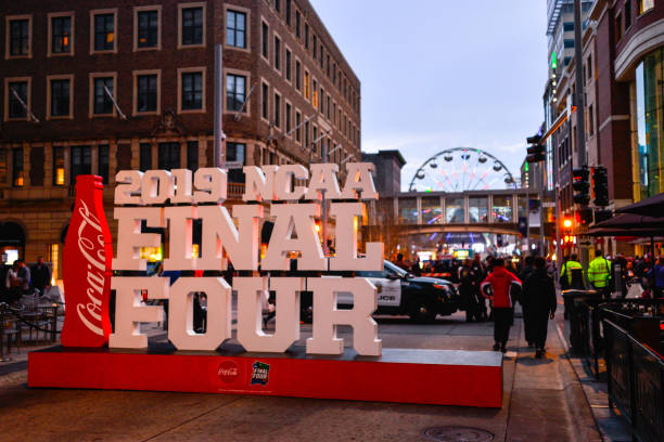 ncaa final four basketball tournament signage à minneapolis minnesota - national championship photos et images de collection