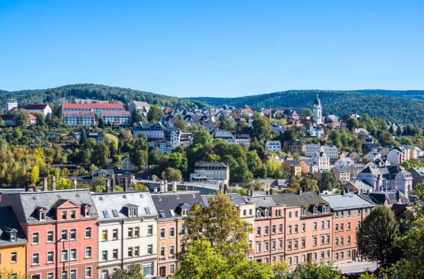 centrum av aue i sachsen östtyskland - aue bildbanksfoton och bilder
