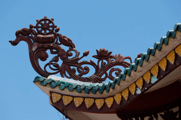 istock Scuplture on Vietnamese pagoda roof 1175256513