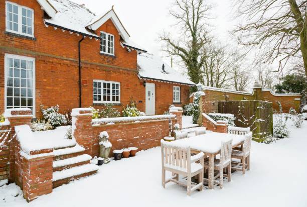 istock House, mansion in winter snow 1175292321