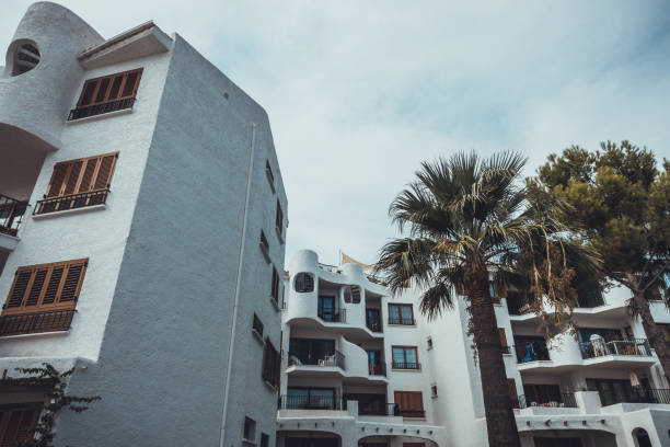 istock white apartment or hotel building 1175292626