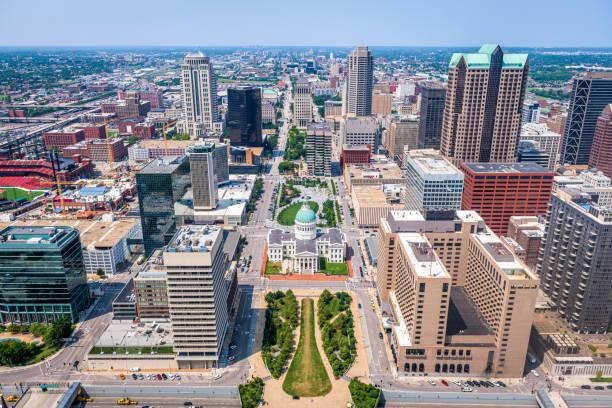 istock St. Louis, Missouri, USA downtown skyline 1175300556