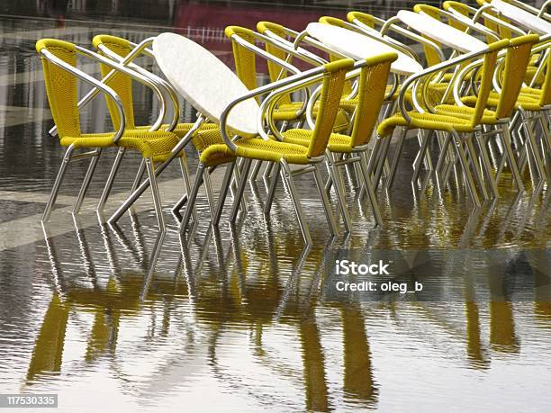 Regen In Venedig Stockfoto und mehr Bilder von Café - Café, Couchtisch, Farbbild
