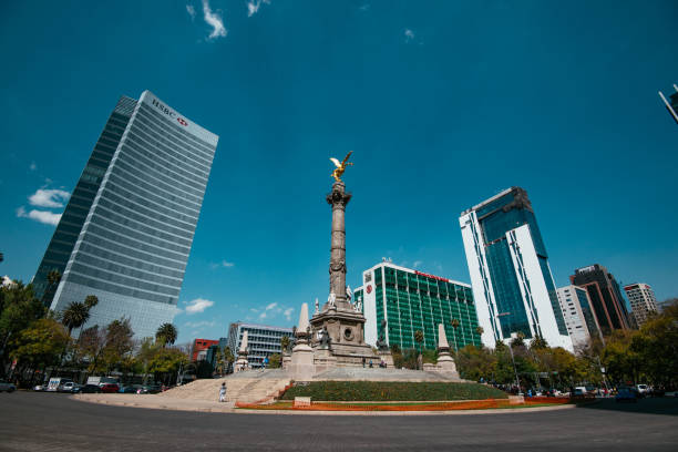istock Angel statue and Reforma Colonia, CDMX, Mexico 1175314855