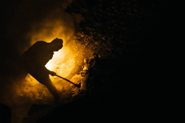 istock Sulfur Miners of Ijen 1175321848