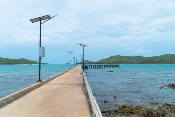 istock pier to Samaesan island 1175324981