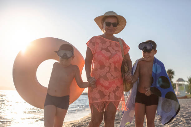 istock Sunrise by the sea 1175329987