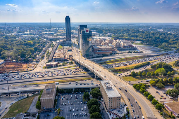 istock Aerial view Highway 75 in downtown Atlanta 1175339839