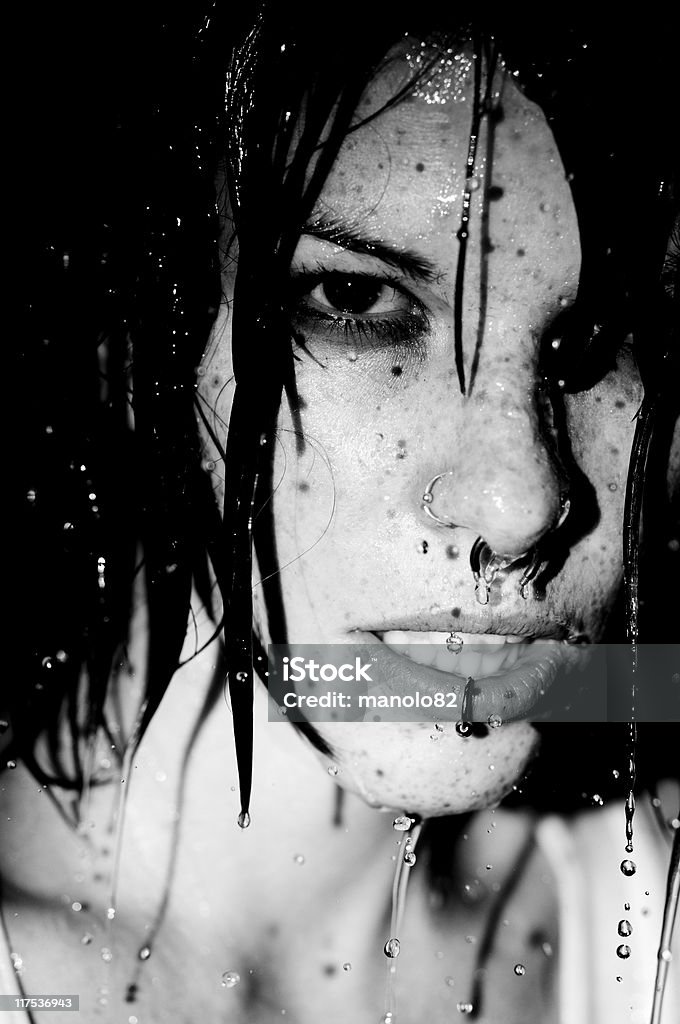 Ragazza sott'acqua - Foto stock royalty-free di Adulto