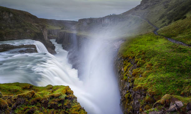 cachoeira de gulfoss, islândia - gullfoss falls - fotografias e filmes do acervo