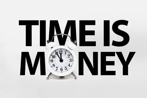 時間はお金/時間の概念(クリックして詳細を表示します) - finance photography us currency stopwatch ストックフォトと画像
