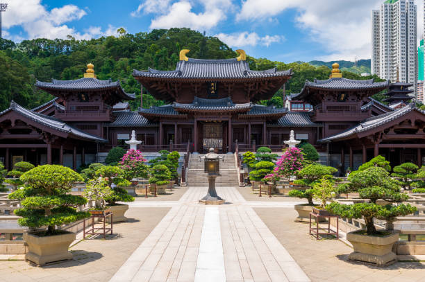 Chi Lin Nunnery, Hong Kong Temple building at buddhist Chi Lin nunnery in Hong Kong chi lin nunnery stock pictures, royalty-free photos & images