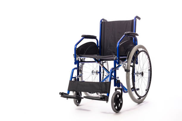 rullstol för rörelsehindrade på vit bakgrund - wheelchair bildbanksfoton och bilder