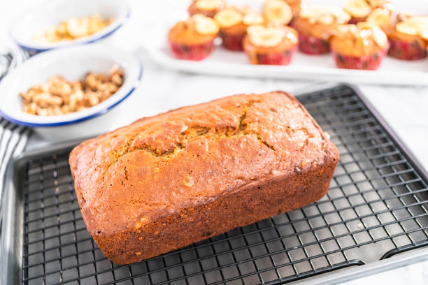 istock Cooling freshly baked banana nut bread 1175460290