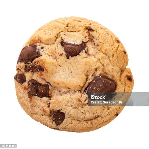 Chocolate Chip Cookies Isolated On White Background - Fotografias de stock e mais imagens de Bolacha