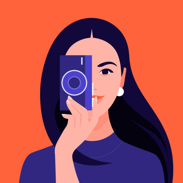 ilustrações, clipart, desenhos animados e ícones de um fotógrafo fêmea prende uma câmera e toma um retrato. turista e blogueiro. - mulher sorrindo
