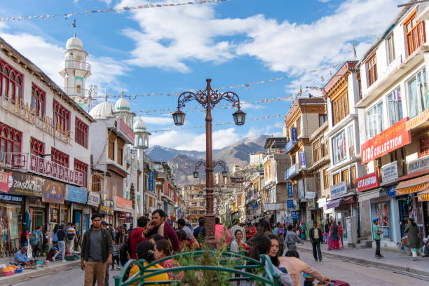 The toruist walking and shopping in Leh Market The toruist walking and shopping in Leh Market, the locall market for souvenir in Leh Ladakh, India on 2-Aug-2019 leh district stock pictures, royalty-free photos & images