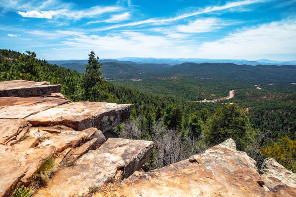 Vista da borda de Mogollon, o Arizona - foto de acervo