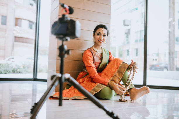 istock Indian Woman Vlogging Traditional Clothing Tutorial 1175528485