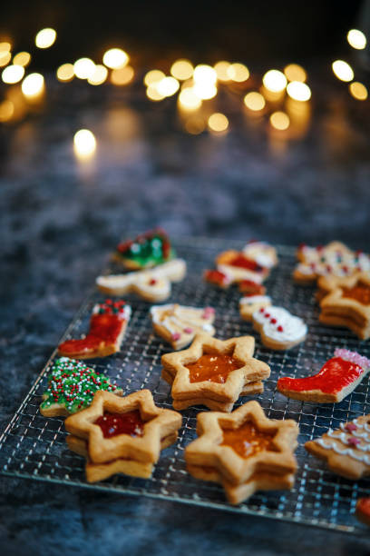 istock Star Shaped Christmas Cookies with Marmalade 1175531000