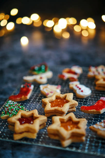 istock Star Shaped Christmas Cookies with Marmalade 1175531001