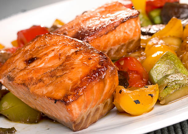 istock Salmon Teriyaki over vegetables 117555780