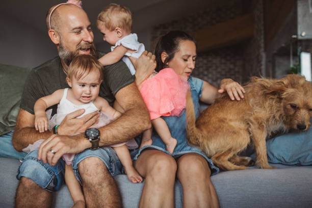 istock Family photo fail. 1175577417