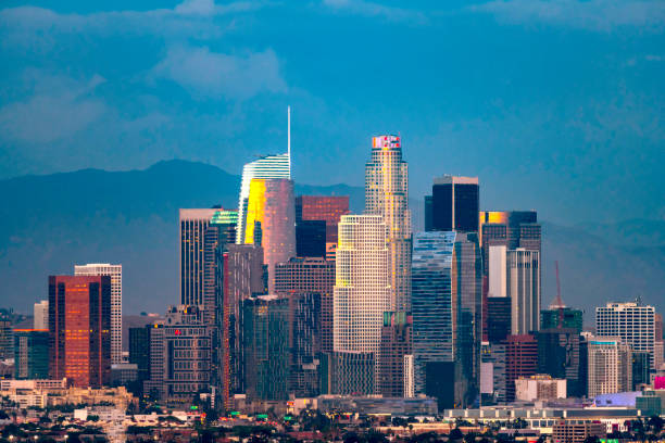 istock Los Angeles skyline at twilight 1175580932