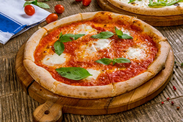 istock Italian pizza Margherita 1175609828