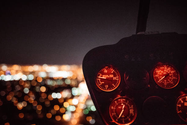 cabina do piloto do helicóptero na noite - helicopter cockpit airplane speedometer - fotografias e filmes do acervo