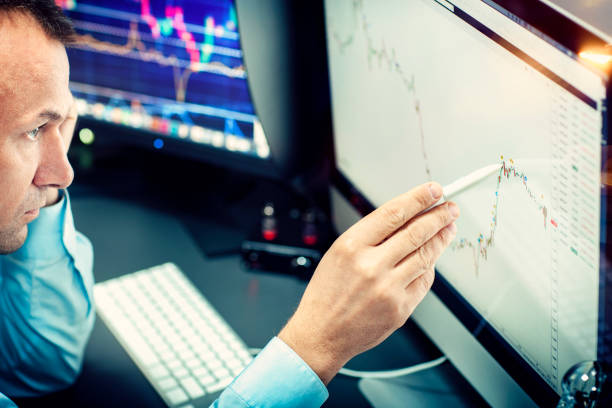 istock Stockbroker analyzes the financial chart. 1175682127