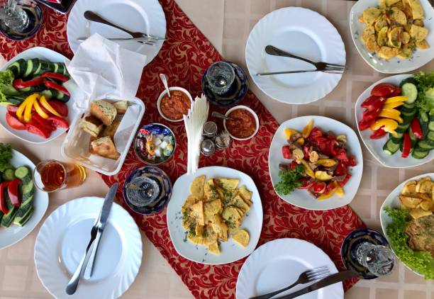 home holiday table