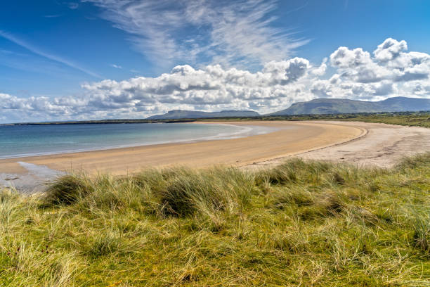 アイルランド、スライゴ郡の孤独なムラグモアビーチ - sligo ストックフォトと画像