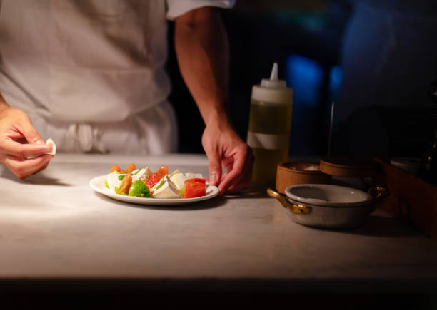 istock Finishing a caprese salad 1175721043