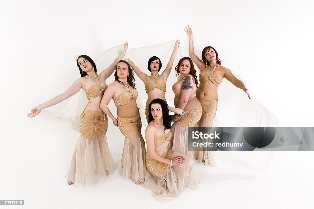 Gruppo di donne Danza del ventre - Foto stock royalty-free di Danza del ventre