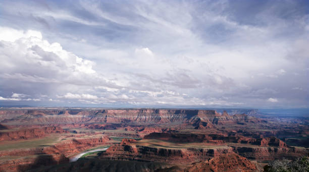istock Rain Clouds Gather Over Dead Horse Point Canyon At Dusk 1175765412