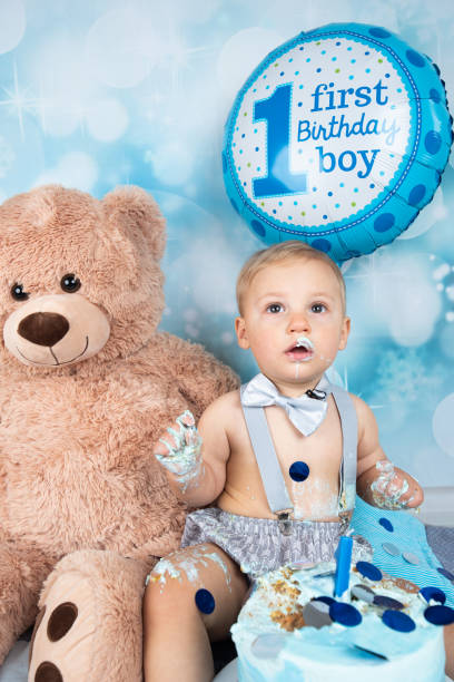 istock Baby Birthday Cake Smash 1175766155