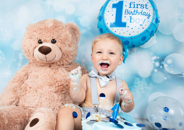 istock Baby Birthday Cake Smash 1175766349